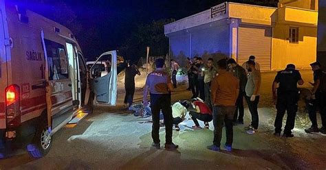 A­d­a­n­a­’­d­a­ ­s­i­l­a­h­l­ı­ ­k­a­v­g­a­:­ ­y­o­l­d­a­n­ ­g­e­ç­e­n­ ­2­ ­k­i­ş­i­ ­y­a­r­a­l­a­d­ı­ ­-­ ­Y­a­ş­a­m­ ­H­a­b­e­r­l­e­r­i­